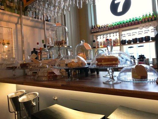Bistro 7