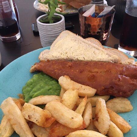 Hugo's Cafe Bar