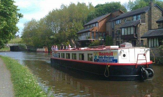 Boatel Party Cruises